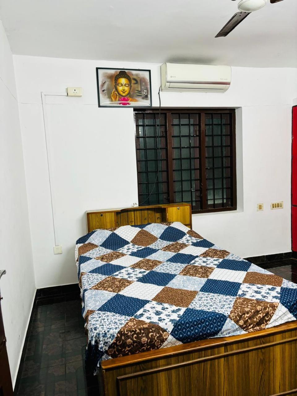Luxus Inn Ja - Padmanabha Thiruvananthapuram Kültér fotó